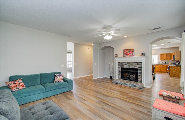 Building Photo - 6522 Everhill Cir