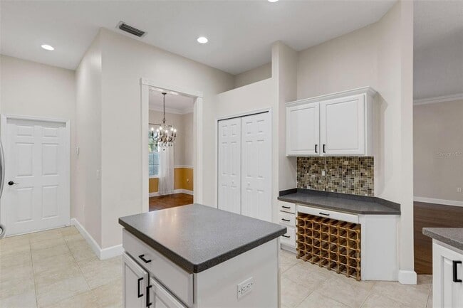 Building Photo - 11011 Hyacinth Pl