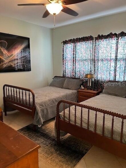 Building Photo - 880 Mandalay Ave