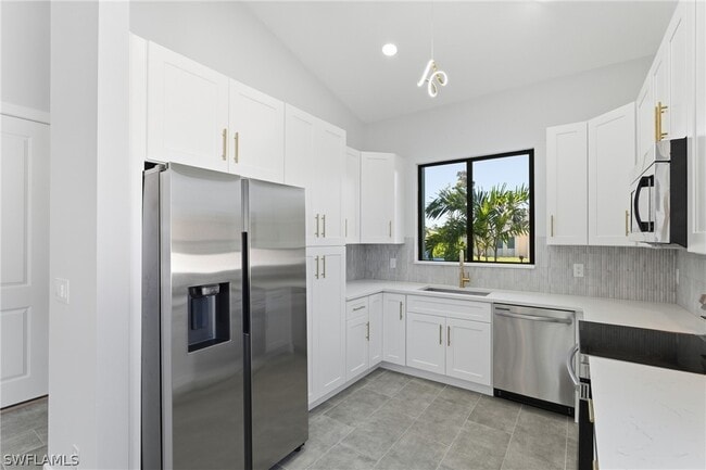 Building Photo - 19871 Adams Rd