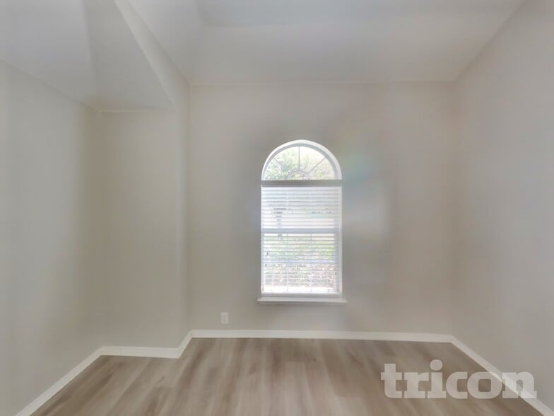 Building Photo - 120 Bison Meadow Dr