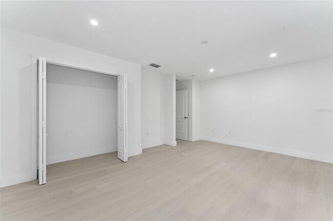 Building Photo - 9361 Monterey Bay Dr