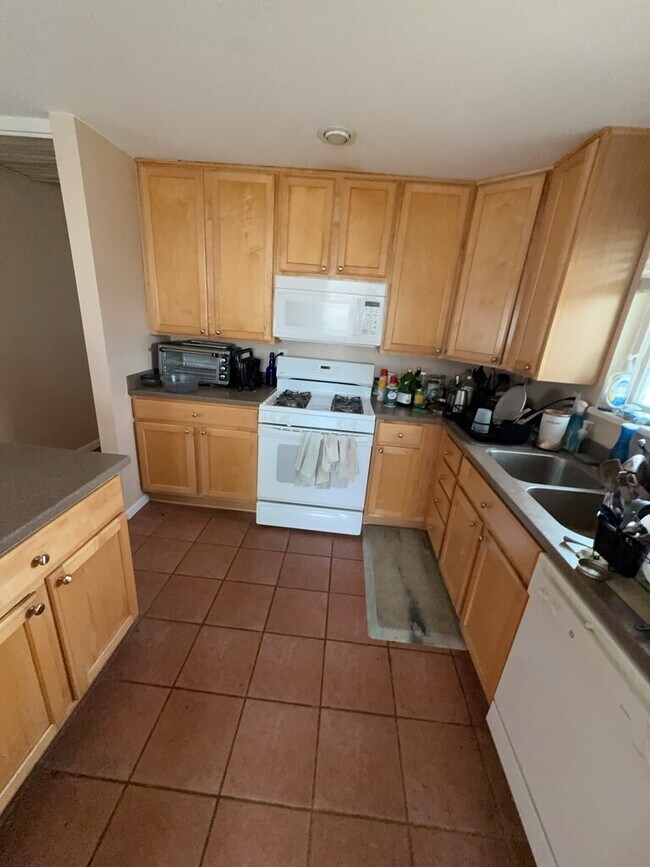 Building Photo - "Charming 3-Bedroom Boulder home!"