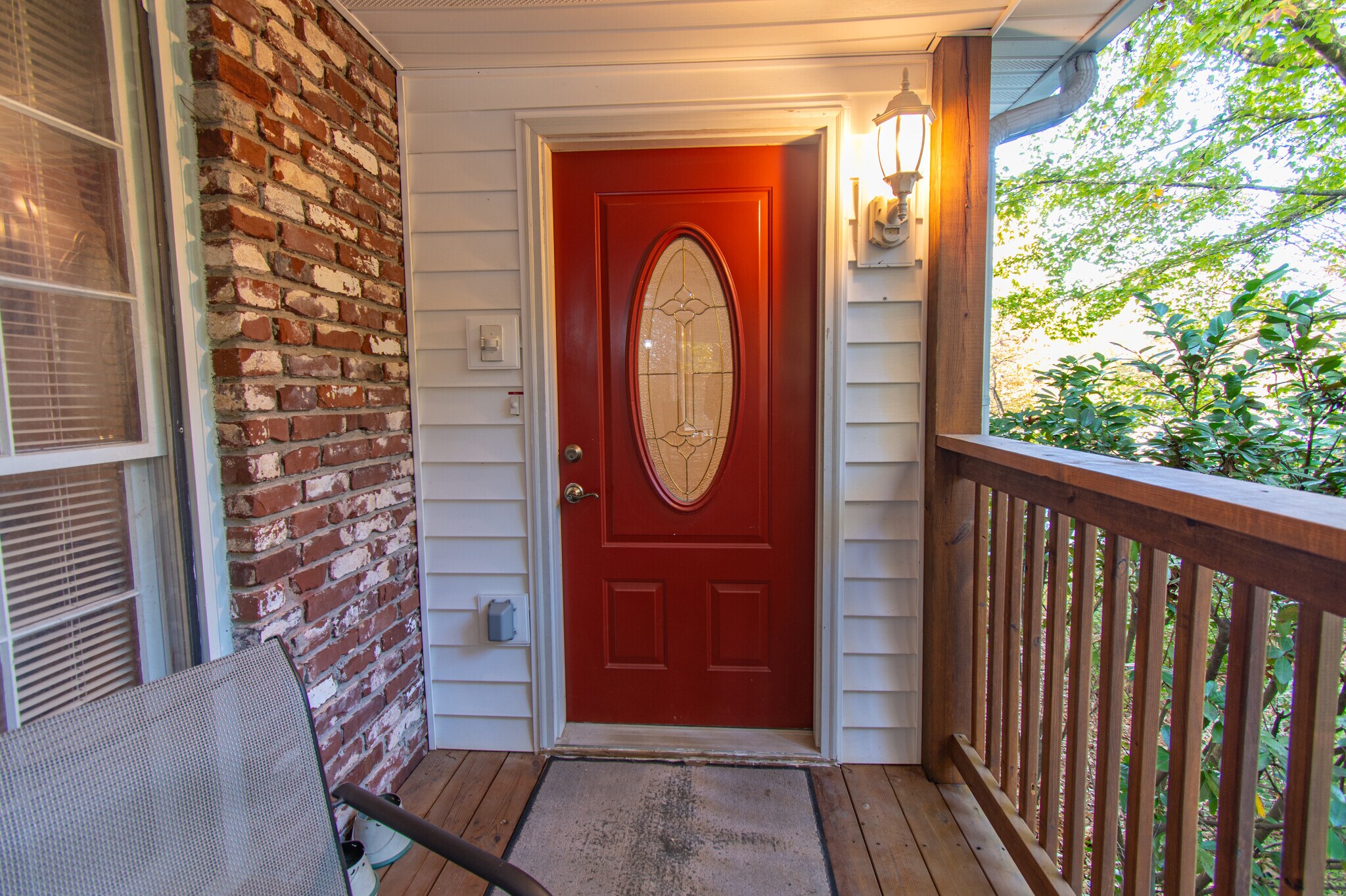 Entry - 4747 Knollwood Dr NW