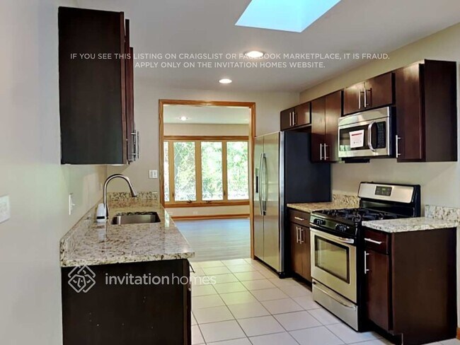 Building Photo - 133 S Cedarcrest Dr