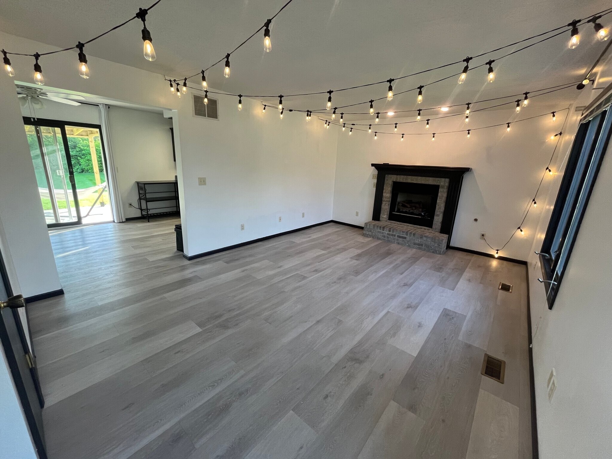 Building Photo - 7633 Irwin Pines Ct