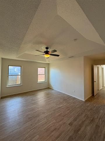 Building Photo - 1508 Hollowbrook Ct