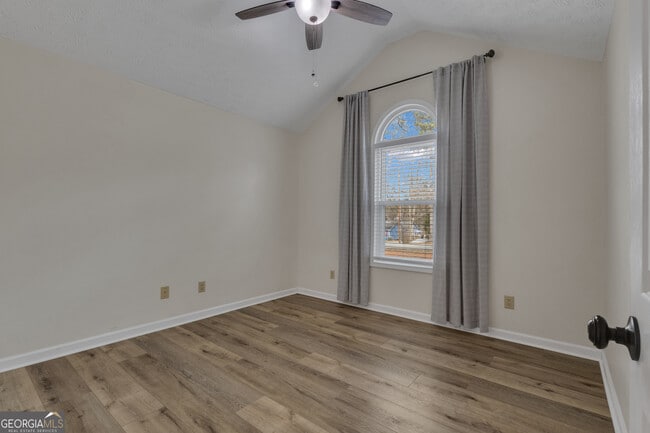 Building Photo - 78 Standing Rock Rd