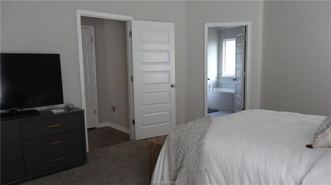 Building Photo - 3421 Utah Ct
