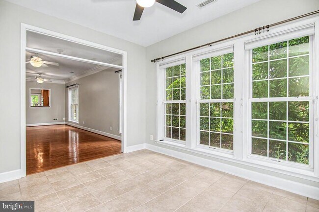 Building Photo - 8406 Mountain Larkspur Dr
