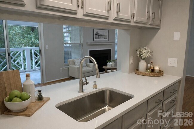 Building Photo - 19831 Henderson Rd