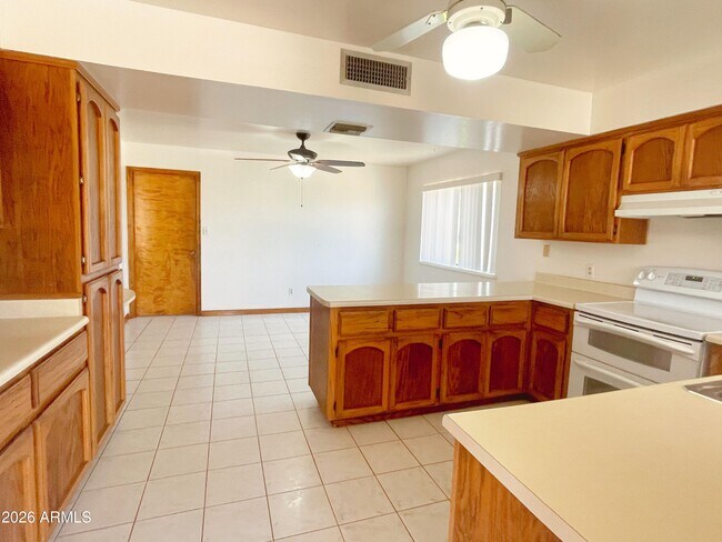 Building Photo - 35424 N 15th Ave