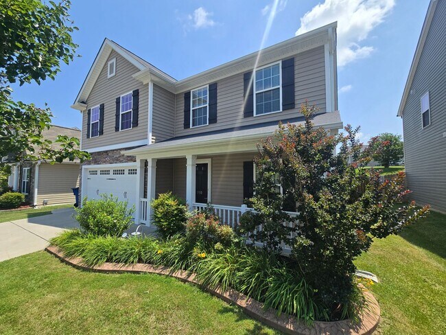 Primary Photo - Charming 3BR + Bonus, 3BA Single-Family Ho...