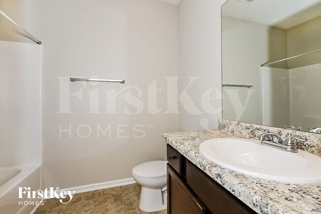 Building Photo - 1614 Stillriver Run Dr
