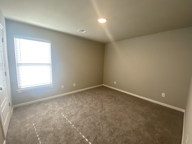 Building Photo - 745 E 139th Pl N