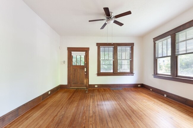 Building Photo - Charming 1920's Bungalow w/ Modern Upgrade...