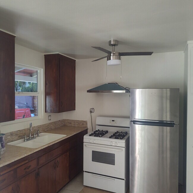 Kitchen - 1249 Franklin St