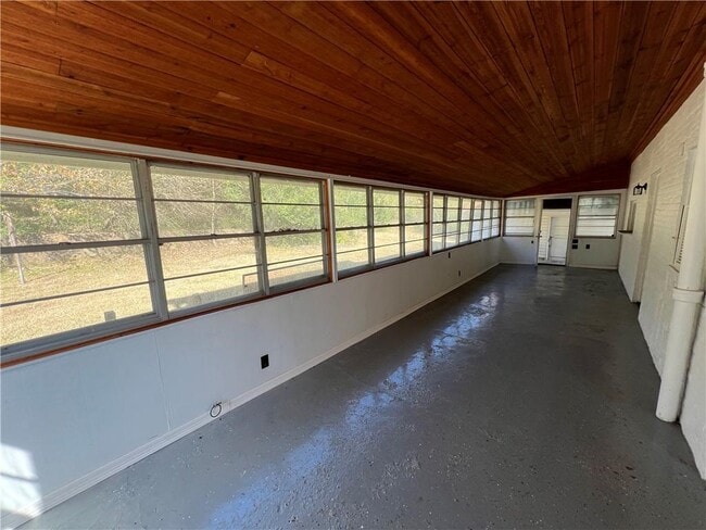Building Photo - 740 E Huntsville Rd