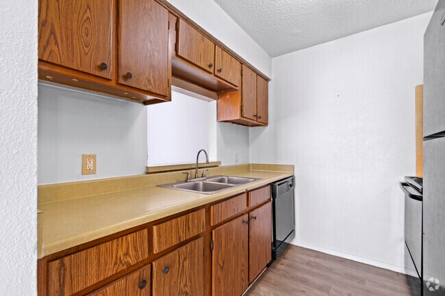 2BR, 1BA - 865SF - Kitchen - The Sullivan