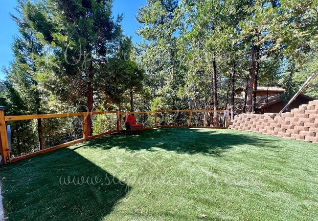 Building Photo - Cedar Ridge 3BR/3BA – Modern Amenities in ...