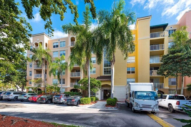 Building Photo - 19999 E Country Club Dr