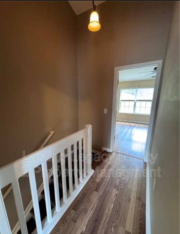 Building Photo - 3022 Kensington Pl