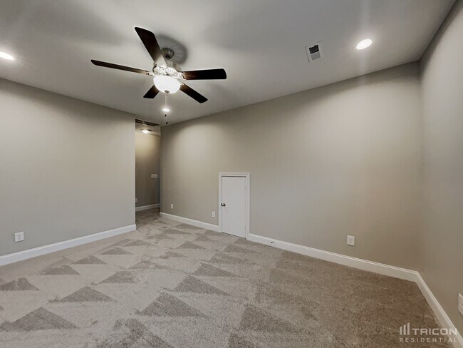 Building Photo - 962 Bonellis Ln