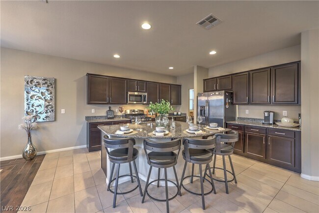 Building Photo - 3213 Molinos Dr