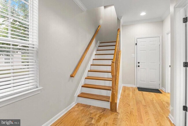 Building Photo - 1056 Pipistrelle Ct