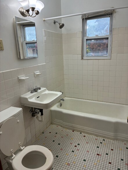 Building Photo - 8936 Newton Ave S