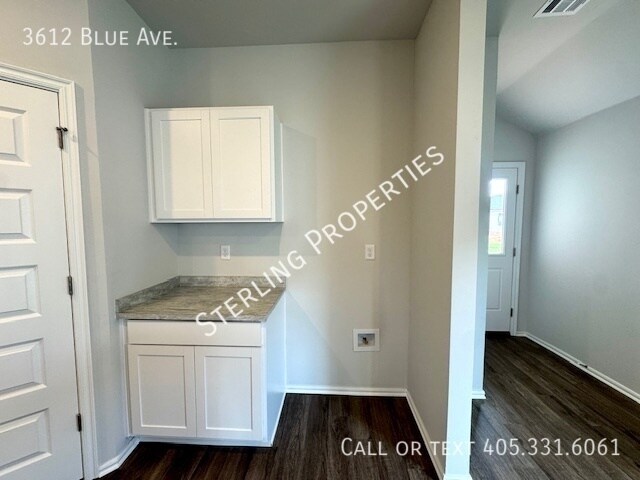 Building Photo - 3612 Blue Ave