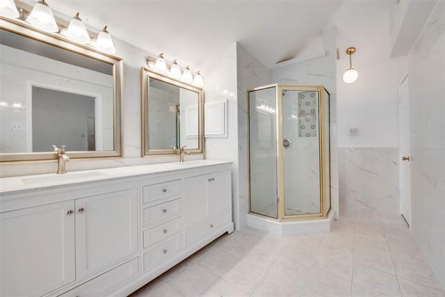 Building Photo - 2306 Brisbane Dr