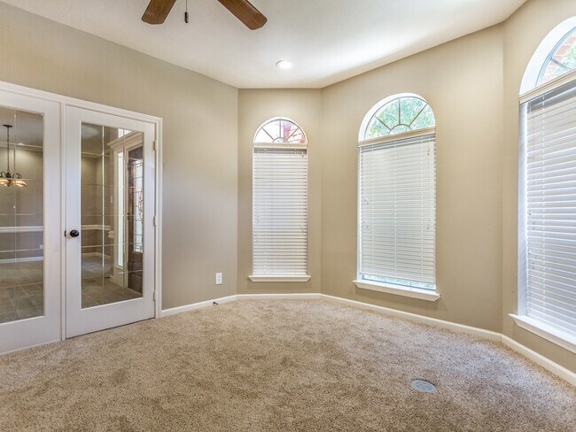 Building Photo - 11519 Aspenway Dr