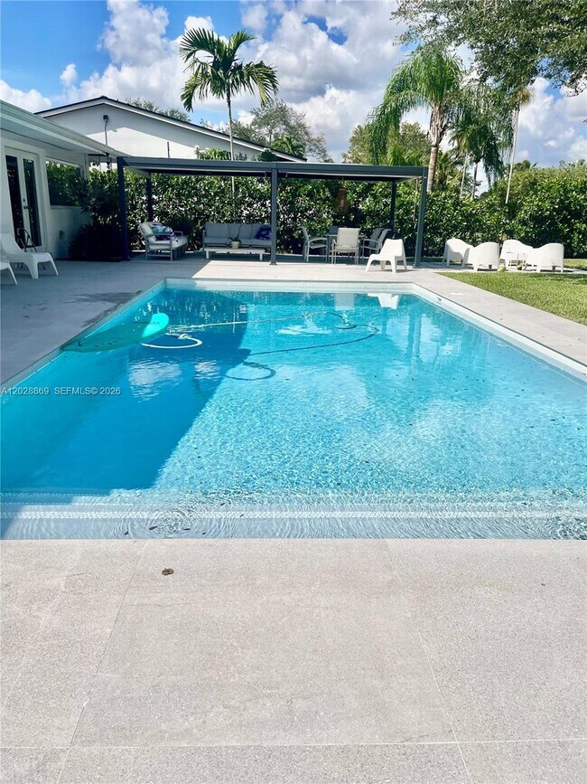Building Photo - 9121 SW 85th St