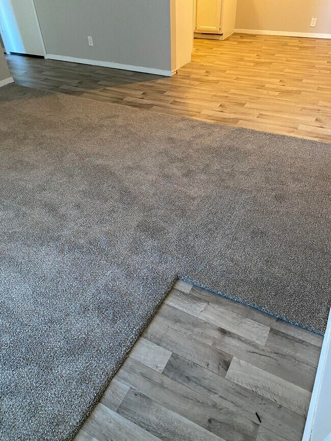 Entry - Harbor View Apartments