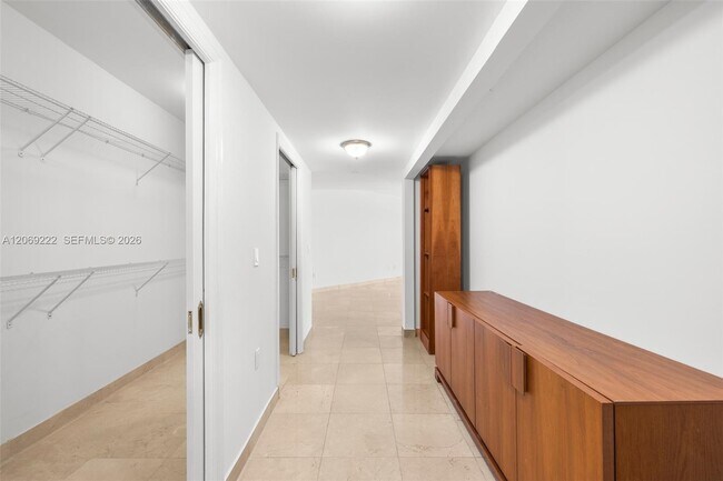 Building Photo - 9559 Collins Ave