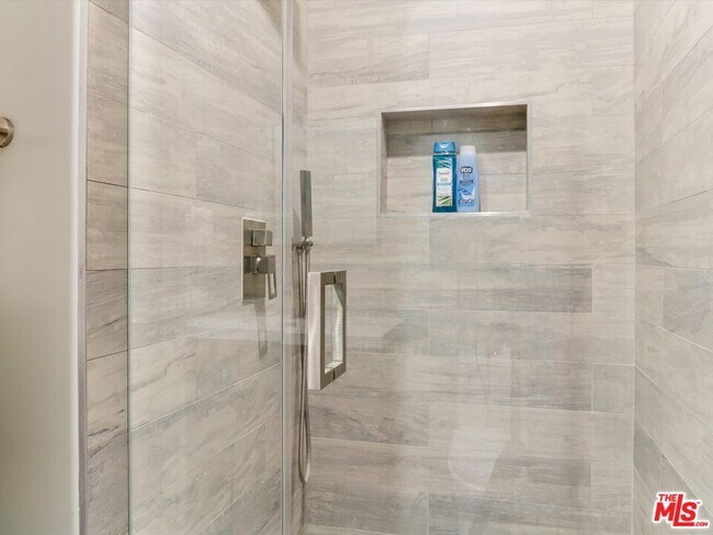 Building Photo - 4830 Pickford St