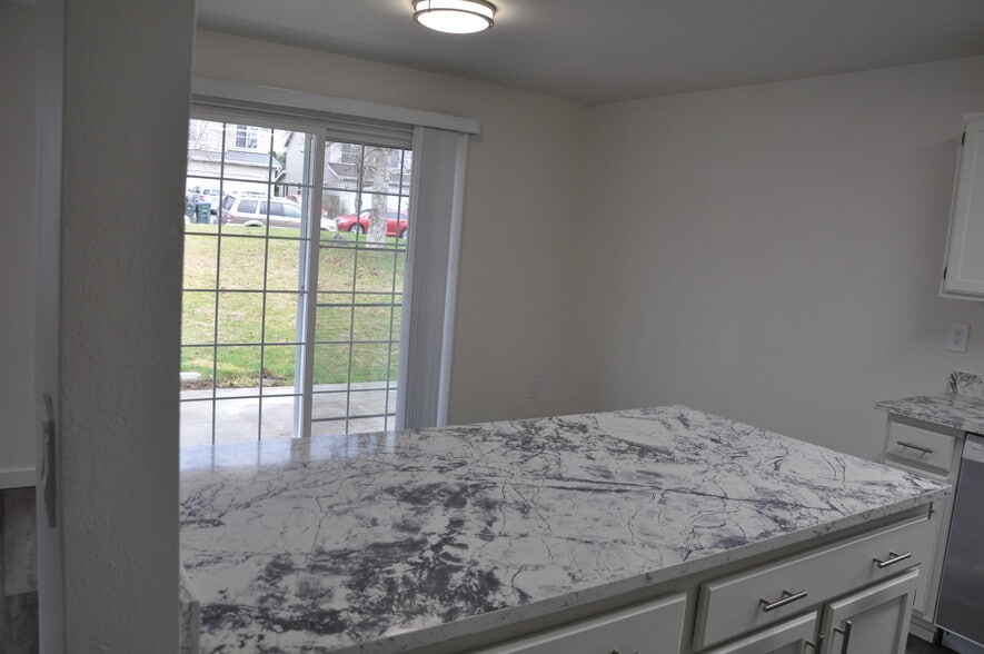 Kitchen / Living Room - 3031 Pacific St