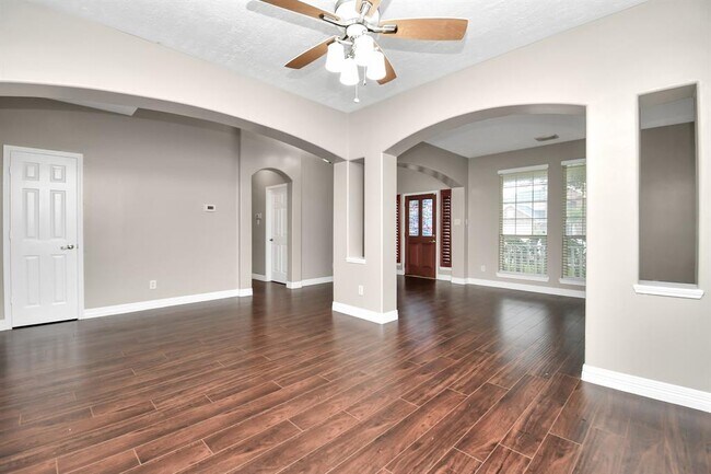Building Photo - 8522 Chancellorsville Ln