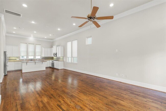 Building Photo - 2123 McIlhenny St