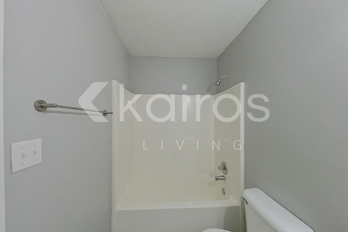 Building Photo - 225 Big Oak Cir