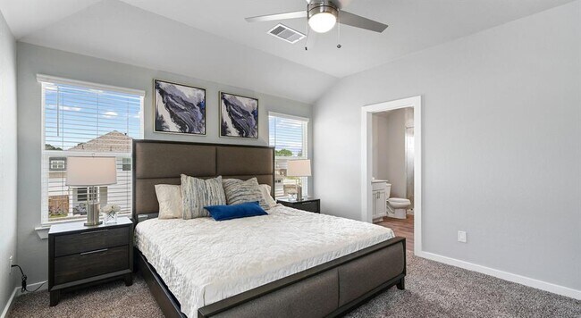 Building Photo - 5019 Visionary Dr