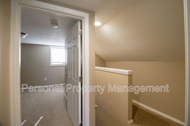 Building Photo - 5105 NE 78th St