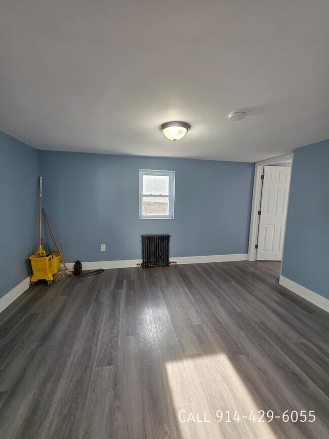 Building Photo - 217 S Tenth Ave