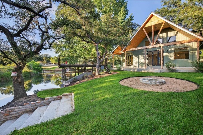 Building Photo - 308 Mountain View