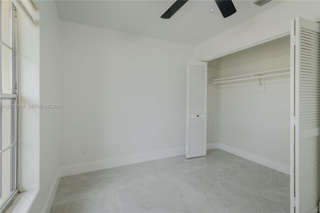 Building Photo - 11903 SW 110th St Cir E