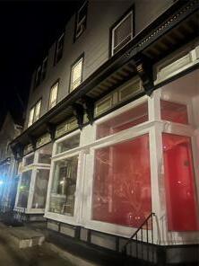 Primary Photo - 161 Main St