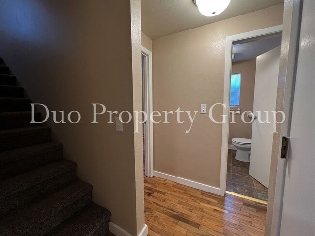 Building Photo - 13th &amp; Chambers