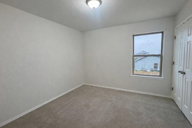 Building Photo - 5822 Doctorado Dr