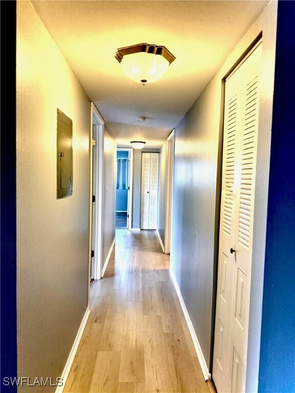 Building Photo - 6492 Royal Woods Dr